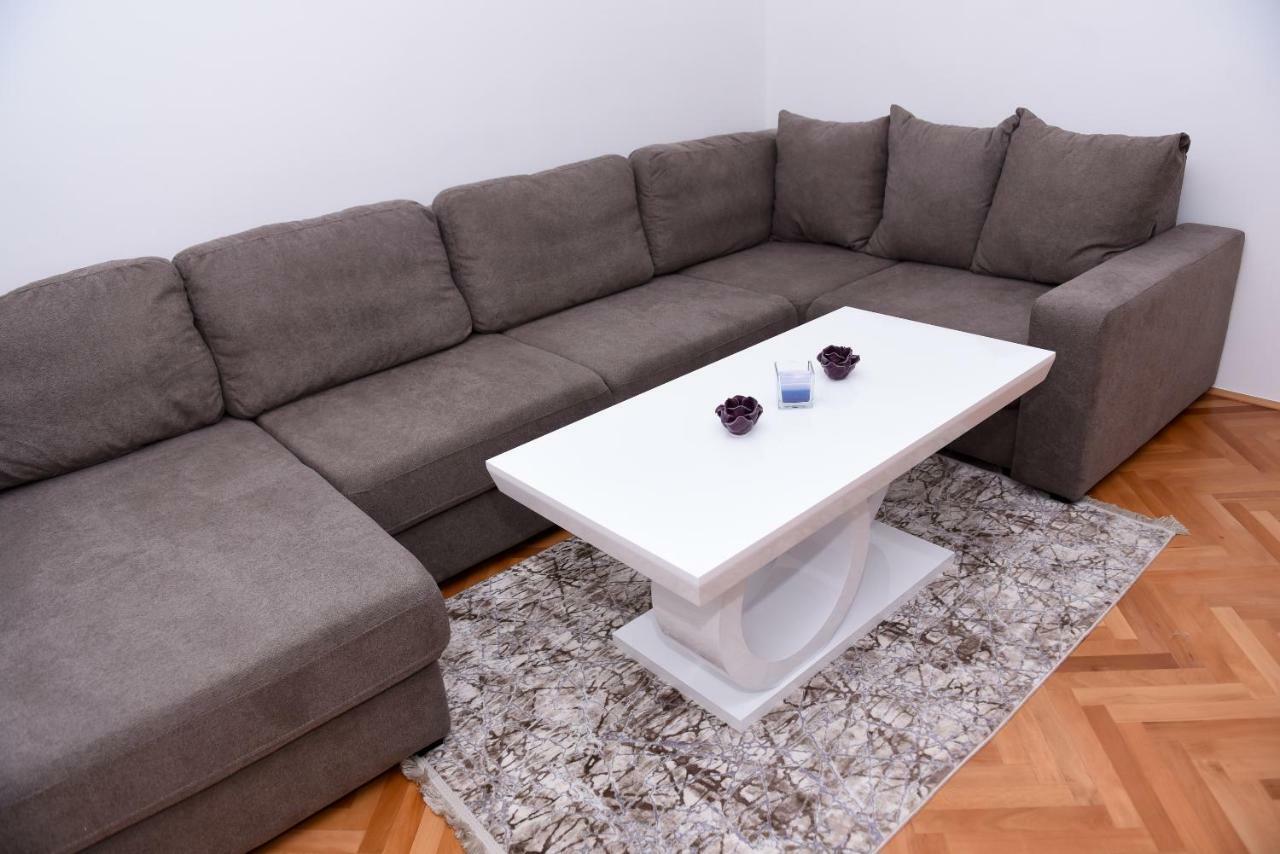 Lux Apartman Casablanca Pluzine Exterior photo